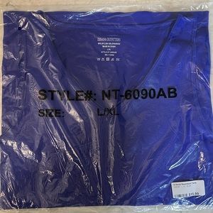 COPY - NWT Women’s V-neck Seamless Tank, Size L/XL